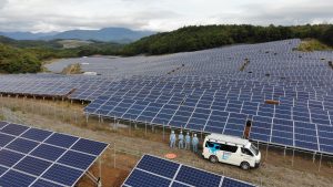 太陽光発電所ドローン点検